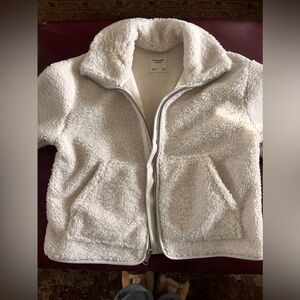 Sherpa Women’s Jacket - Abercrombie and Fitch size Small